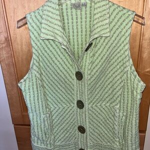 Sleeveless Textured Quilted Vest - Light Green